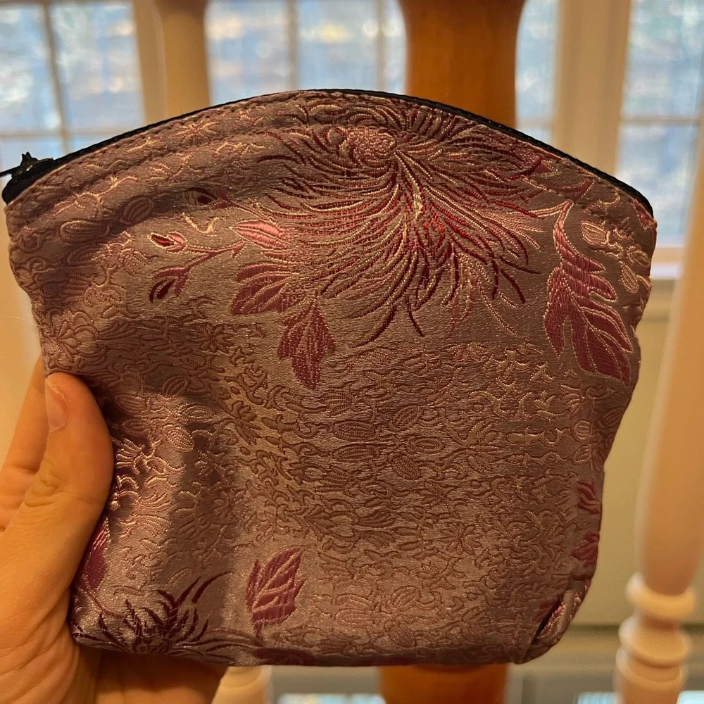 Pretty patterned pouch! - Picture 5 of 6